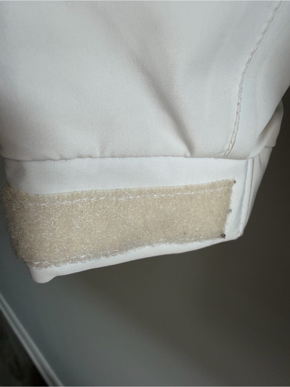 Helly Hansen White Hooded Waterproof Trench Coat - Picture 8 of 9